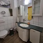 Nr 3 Grosszuegiges Kamin-zimmer Mit King-size Bett Im Zentrum Wlan Tv Gute Laune Homestay szállás Annaberg-Buchholz