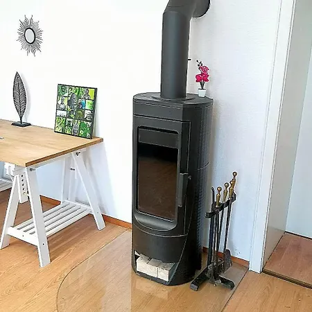 Nr 3 Grosszuegiges Kamin-zimmer Mit King-size Bett Im Zentrum Wlan Tv Gute Laune * Annaberg-Buchholz