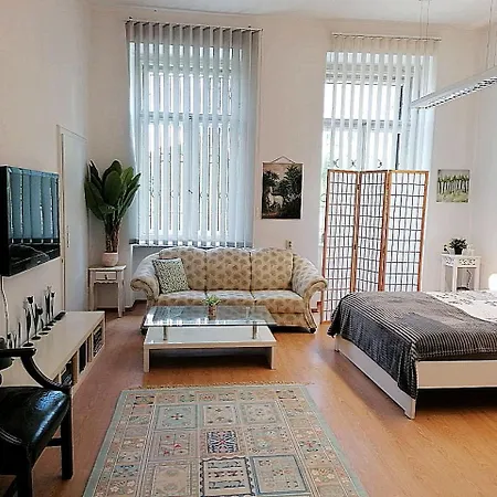 Nr 3 Grosszuegiges Kamin-zimmer Mit King-size Bett Im Zentrum * Annaberg-Buchholz