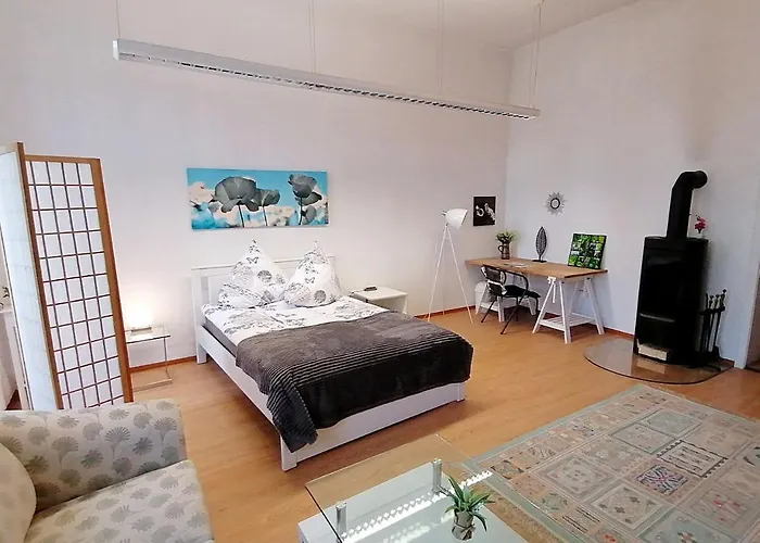 Nr 3 Grosszuegiges Kamin-zimmer Mit King-size Bett Im Zentrum Wlan Tv Gute Laune Annaberg-Buchholz